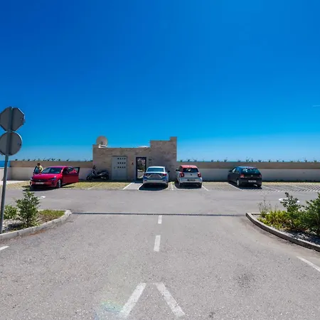 Tirkiz Ντουμπρόβνικ